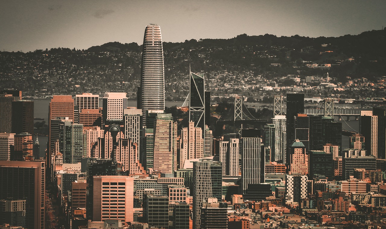 图片报：拜仁新董事卡斯帕被日本广岛经济大学授予荣誉博士称号